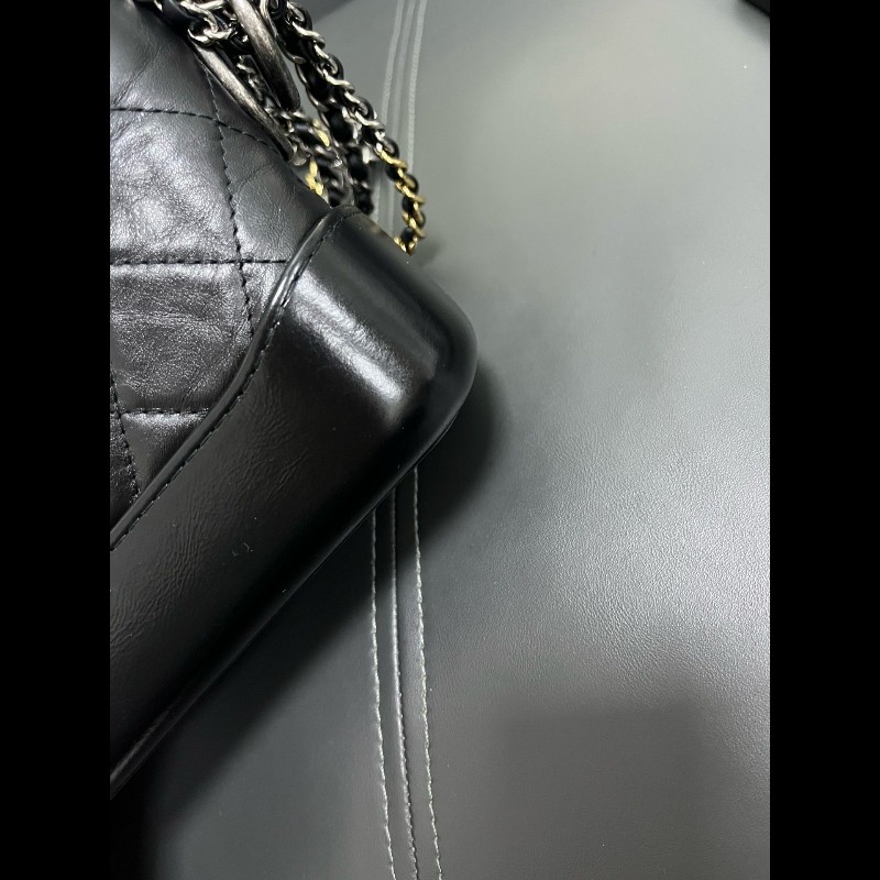 Chanel Gabrielle small
黑色流浪包-7