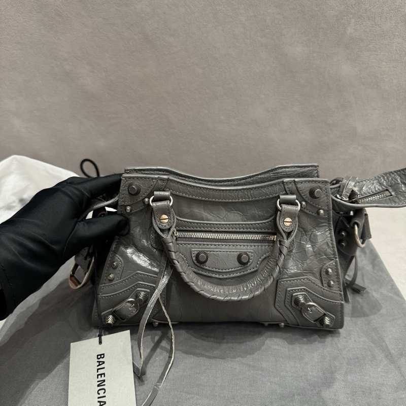 ✨Balenciaga巴黎世家Le city灰銀機車包手提包斜挎包單肩包mini 🆕閒置新 23年購入❤️正品-1