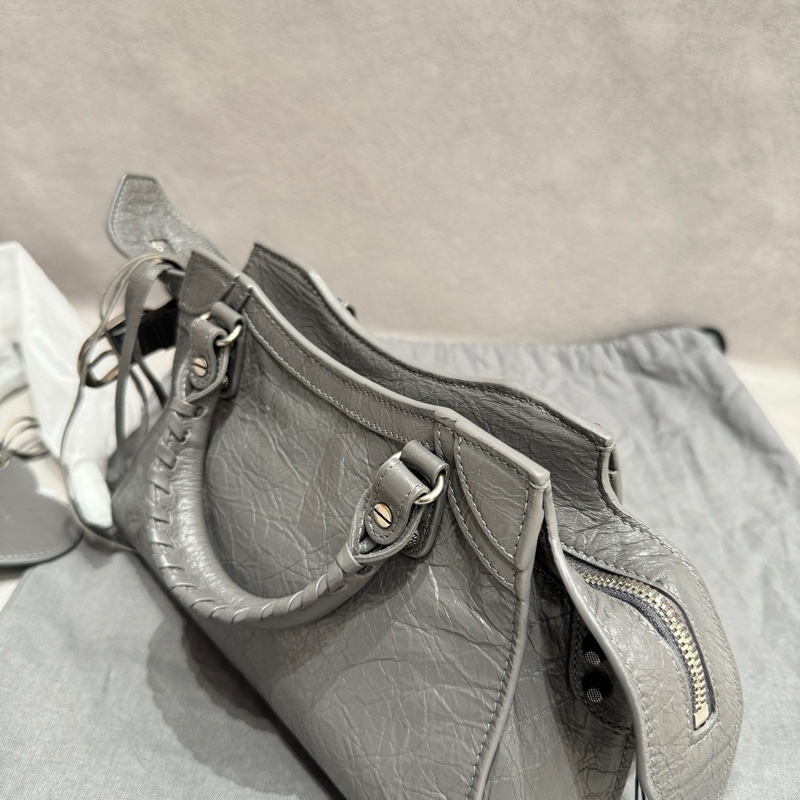 ✨Balenciaga巴黎世家Le city灰銀機車包手提包斜挎包單肩包mini 🆕閒置新 23年購入❤️正品-7