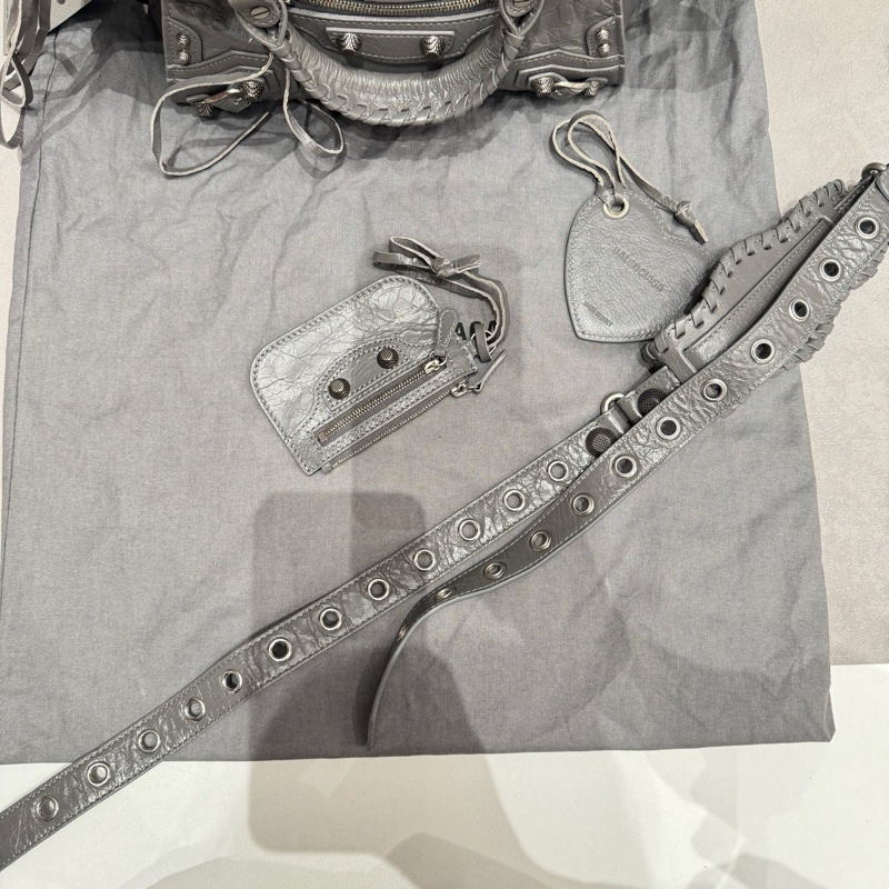 ✨Balenciaga巴黎世家Le city灰銀機車包手提包斜挎包單肩包mini 🆕閒置新 23年購入❤️正品-8