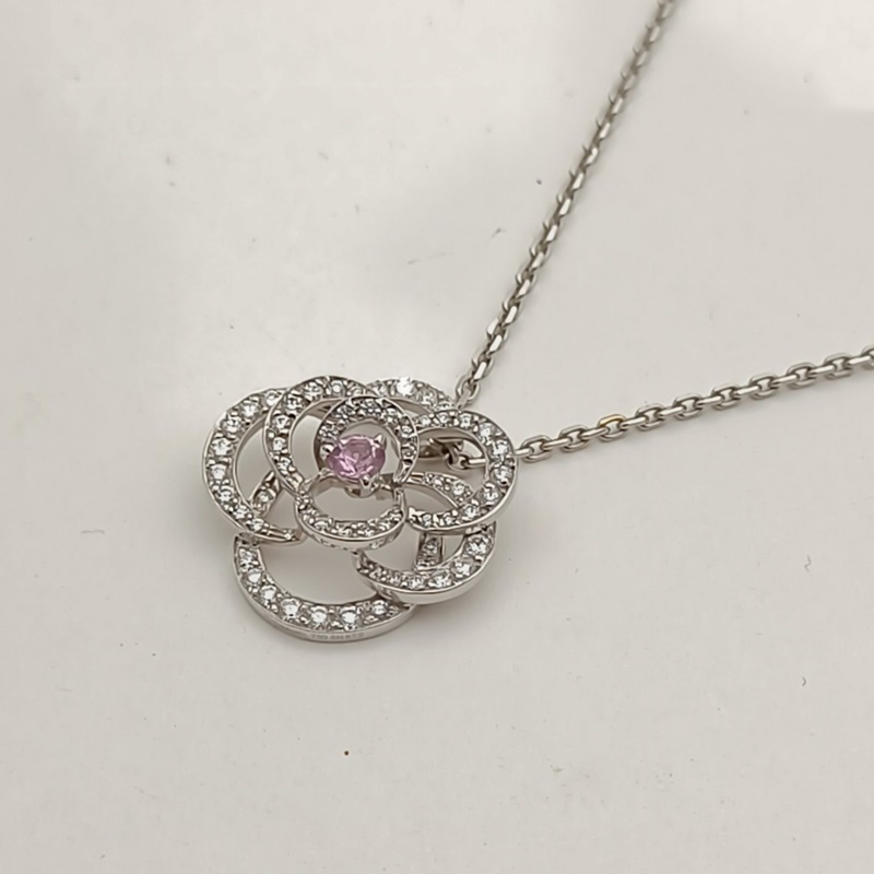 CHANEL 18K白金鑽石山茶花滿鑽項鏈-1