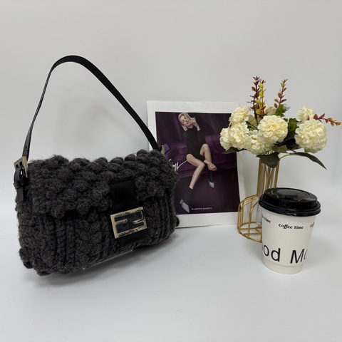 【赫蒂國際精品】Fendi Baguette 灰色毛線針織肩背包 手提包vintage 二手 中古