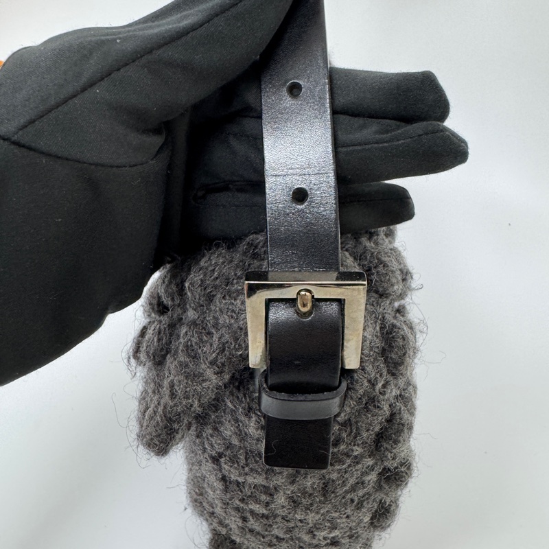 【赫蒂國際精品】Fendi Baguette 灰色毛線針織肩背包 手提包vintage 二手 中古-8