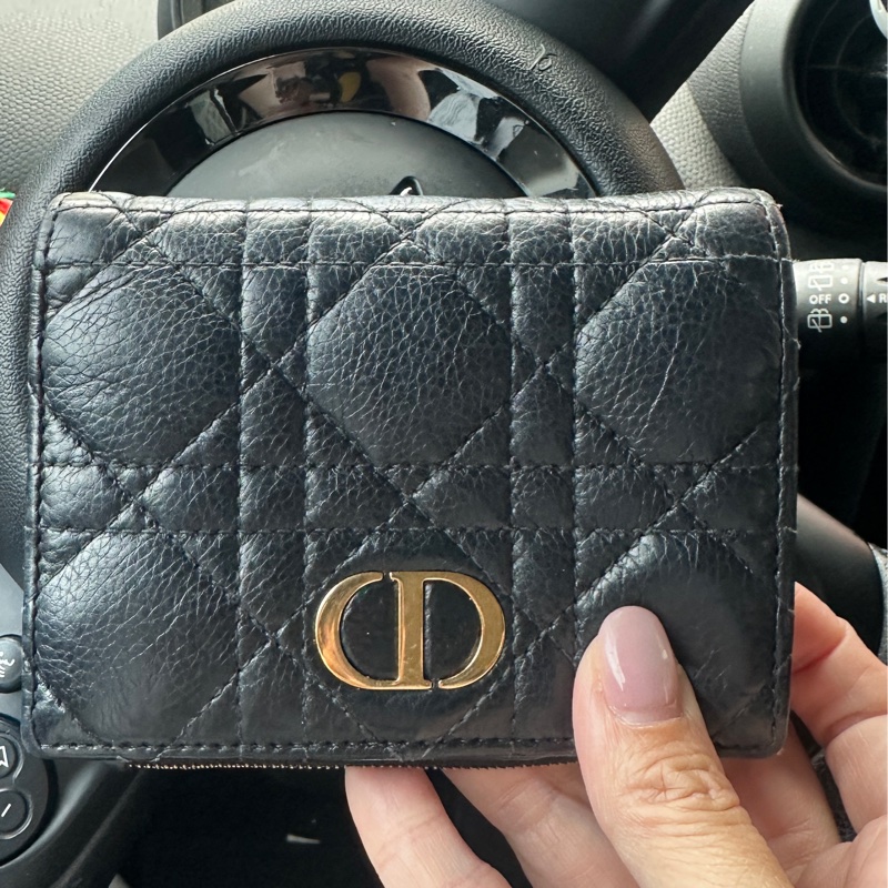 Dior 黑色柔軟小牛皮短夾-0