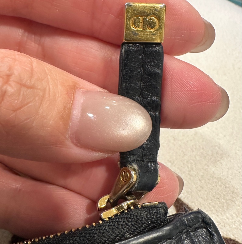 Dior 黑色柔軟小牛皮短夾-20