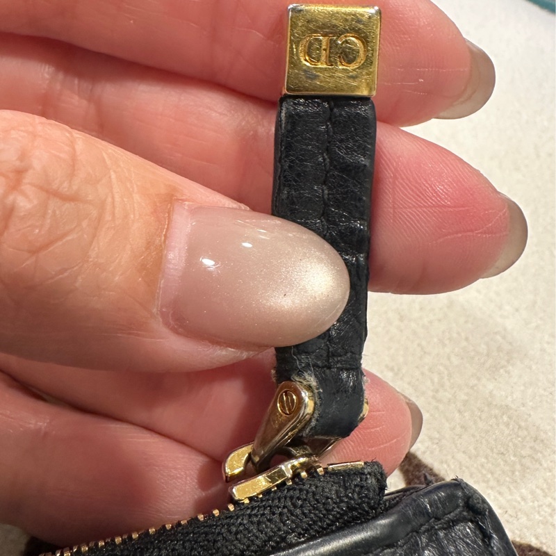 Dior 黑色柔軟小牛皮短夾-30