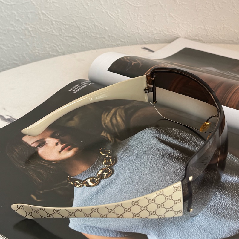 Gucci 咖漸層側滿版logo墨鏡🕶️-3