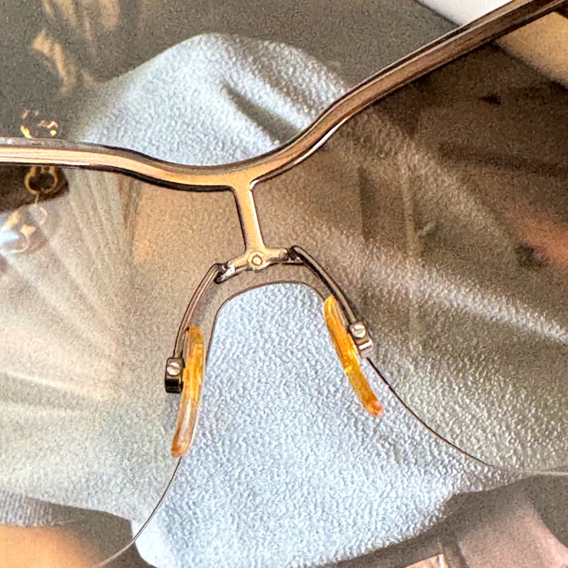 Gucci 咖漸層側滿版logo墨鏡🕶️-6