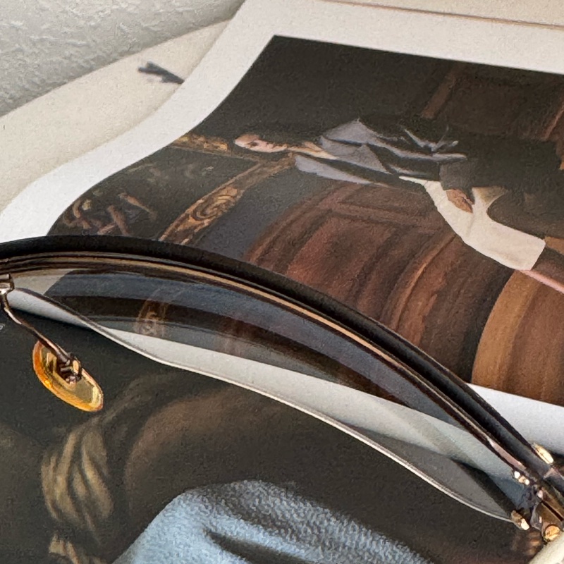 Gucci 咖漸層側滿版logo墨鏡🕶️-18