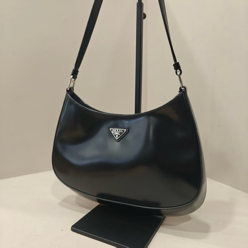 Prada 普拉達 黑色皮面單肩包-0