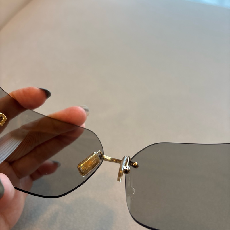 Miu Miu Aube太陽眼鏡墨鏡SMU54Y淺灰 趙露思同款-13