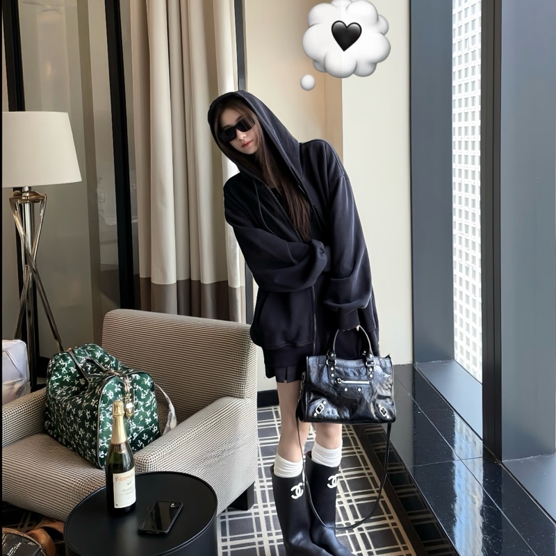 ✨幾乎全新未使用 最新款新尺寸Balenciaga巴黎世家 2024年 機車黑銀小號 熱門款 可以手提可以斜挎 黑銀小釘很帥很亮眼 🧡正品-6