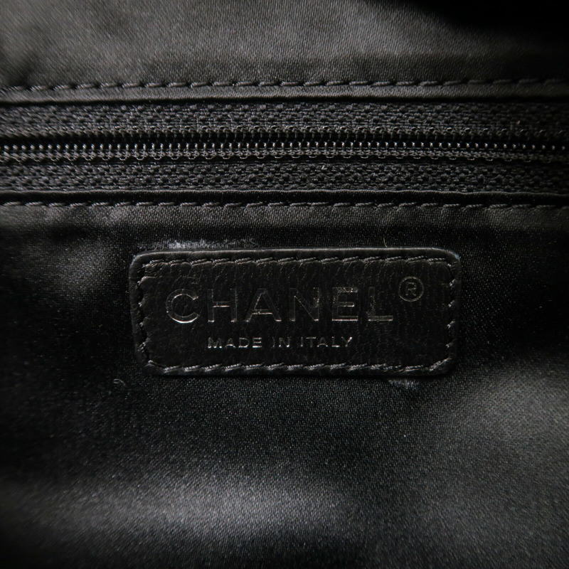 CHANEL 羊皮皮革Hamptons CC Fold-Over Clutch Bag手挽袋-5