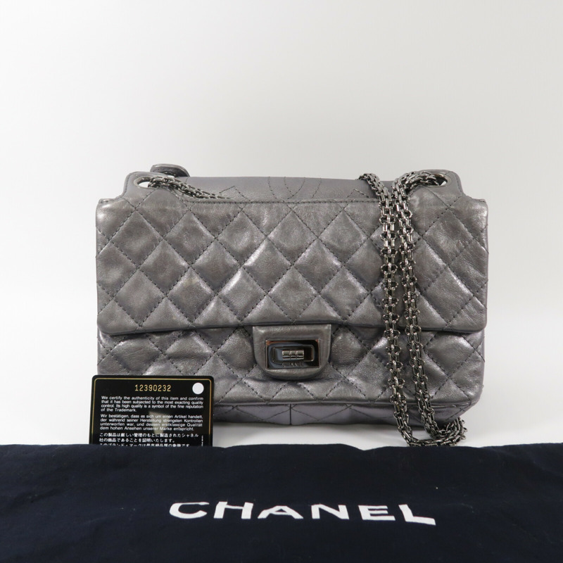 CHANEL 牛皮皮革2.55 Reissue Shoulder Bag鏈帶肩背袋-10