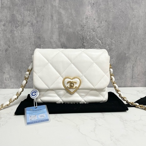 99新✨香奈兒Chanel 23S白色愛心琺瑯扣 桃心扣CF大mini  斜挎包 單肩包 芯片款 金色五金