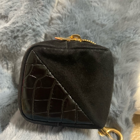 Ysl骰子零錢包