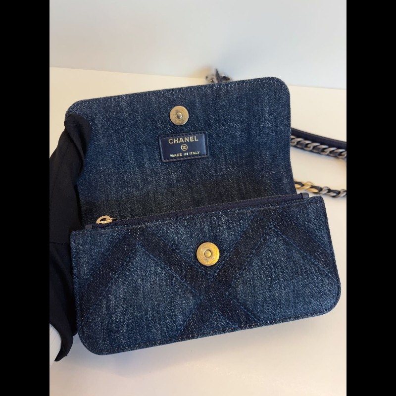 Chanel mini 19 Woc-11