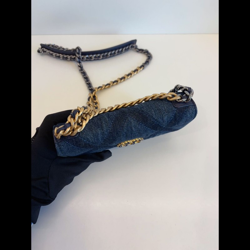 Chanel mini 19 Woc-15