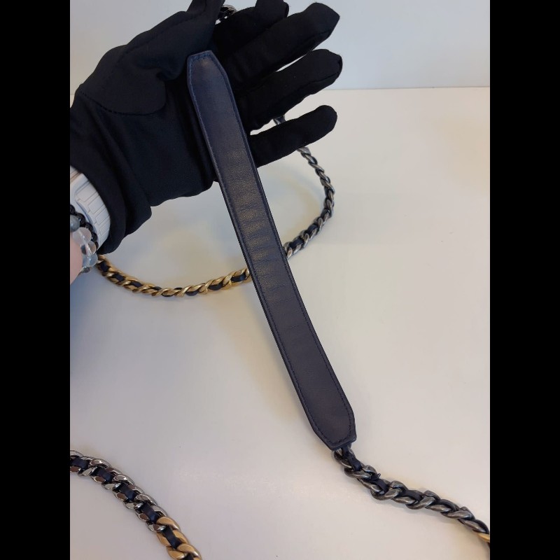 Chanel mini 19 Woc-16