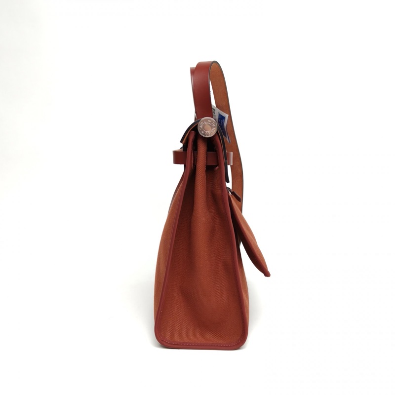 HERMES Herbag31愛馬仕紅帆布/牛皮Y刻銀扣肩背包-1