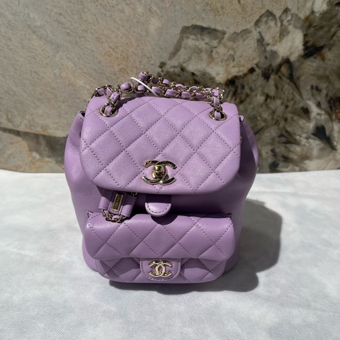 Chanel紫色小羊皮後背包