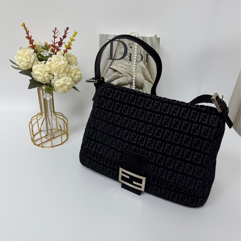 【赫蒂國際精品】 Fendi 經典黑色手提法棍包 肩背 手提 vintage 二手 中古-1