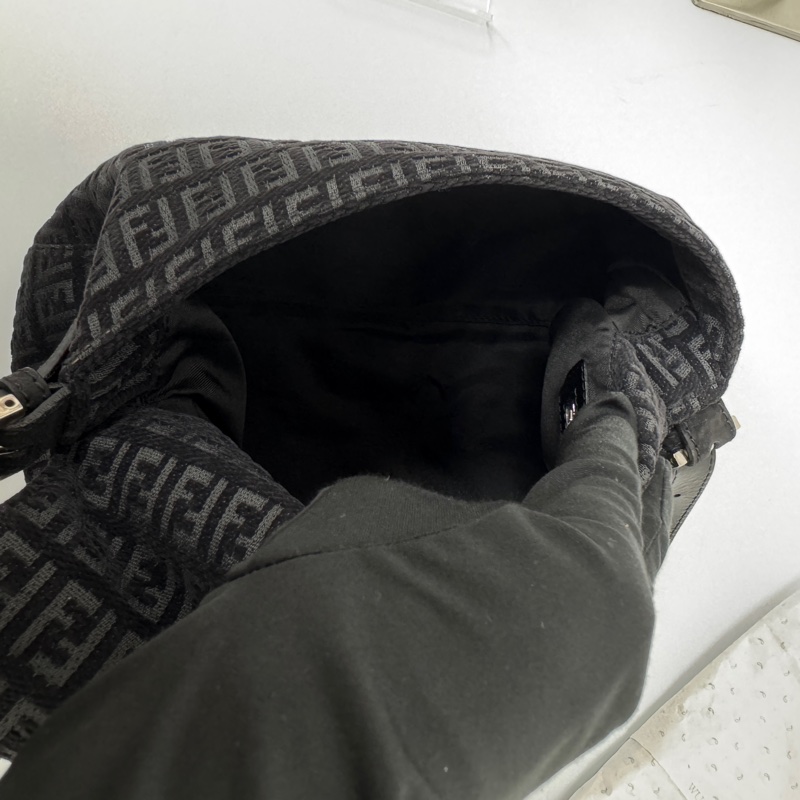【赫蒂國際精品】 Fendi 經典黑色手提法棍包 肩背 手提 vintage 二手 中古-13