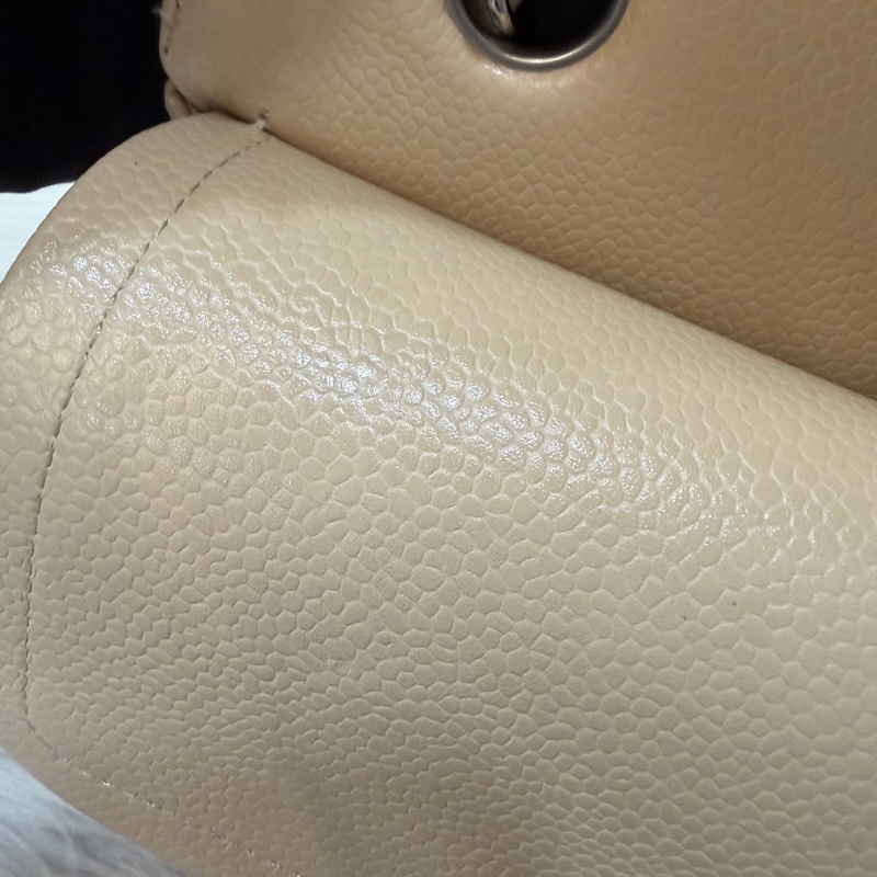 CHANEL A01112 coco 25 CF 奶茶色 膚色 荔枝皮 銀鍊 肩背包 口蓋包-38