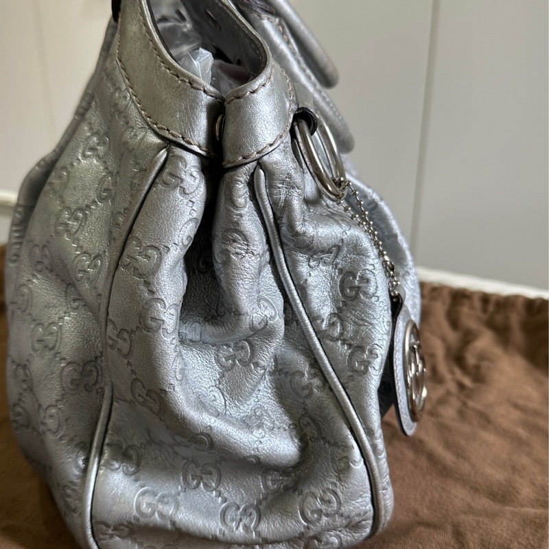 Gucci Guccissima Sukey 系列皮革手提包-2