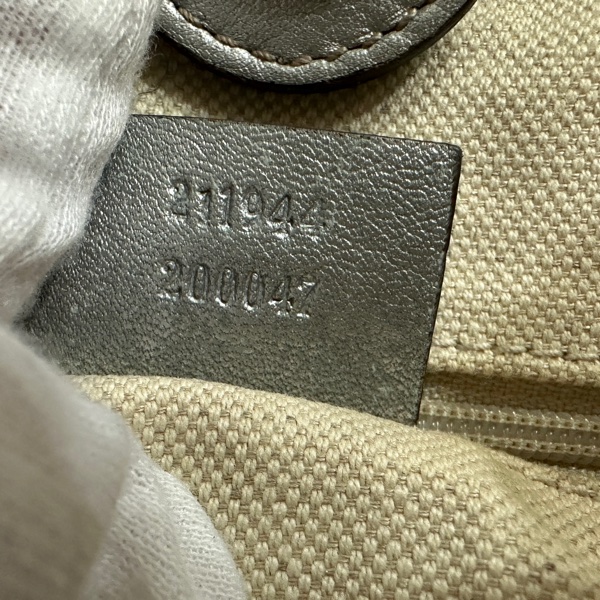 Gucci Guccissima Sukey 系列皮革手提包-16