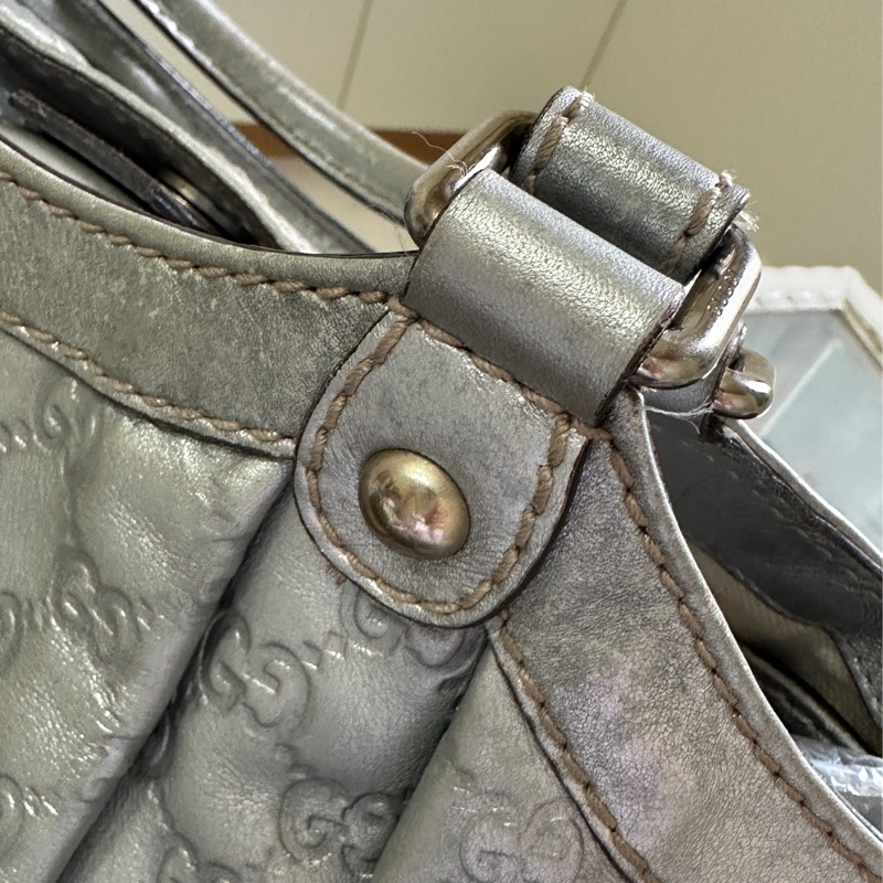 Gucci Guccissima Sukey 系列皮革手提包-19