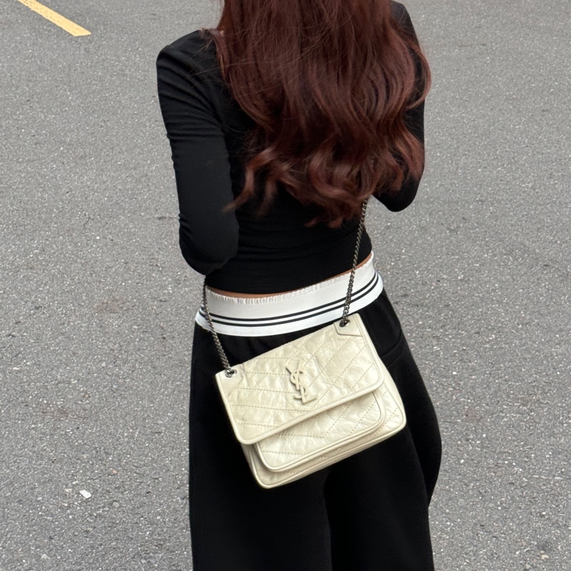 (極新🎁) YSL Niki Baby 米白色 肩背+斜背包【專櫃96,850】-3