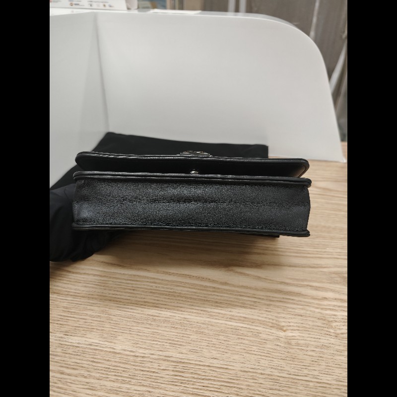 Chanel wallet on chain
so black-3