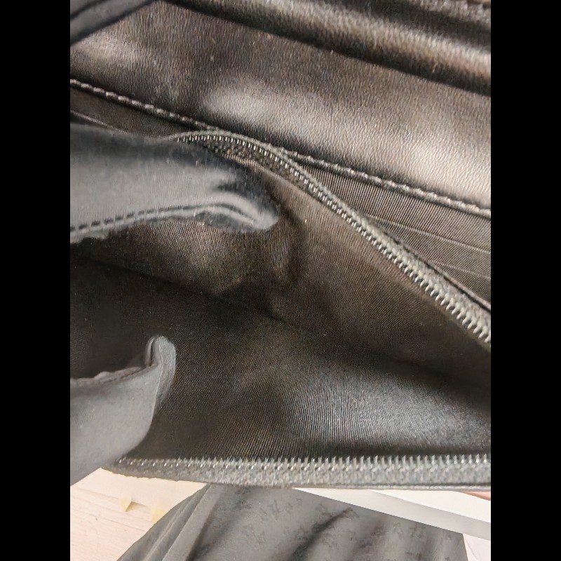 Chanel wallet on chain
so black-13