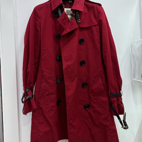 Burberry /博柏利 紅色風衣外套 中長款 UK8碼