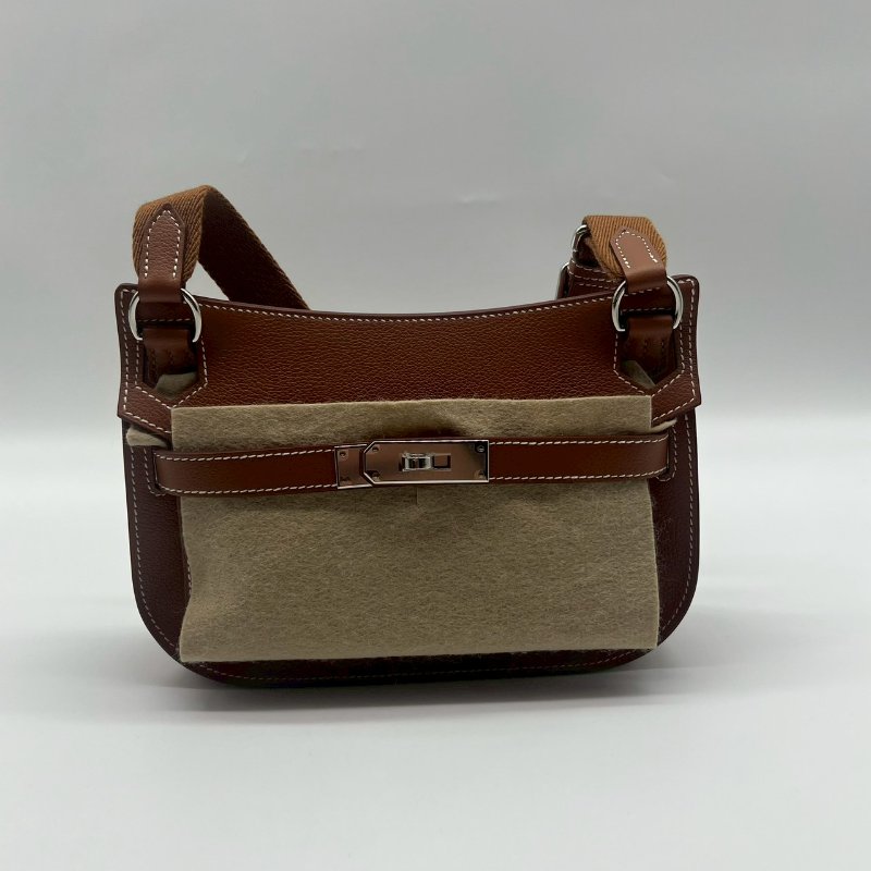 Hermès Mini Jypsiere 吉普賽 20cm 金棕色焦糖銀釦釦式翻蓋方型迷你斜背包 B刻 XG9792-1