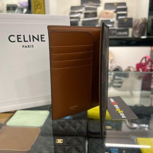 東區正精品㊣CELINE 4G3432AKI TRIOMPHE 全新咖啡色凱旋門PVC護照夾護照套 RZ6445-5