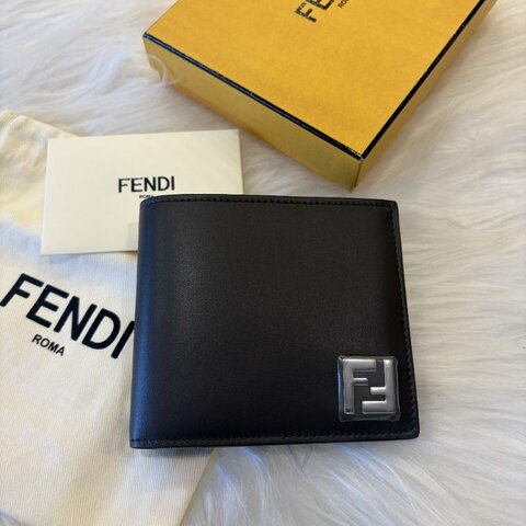 FENDI 牛皮對開短夾 咖啡色