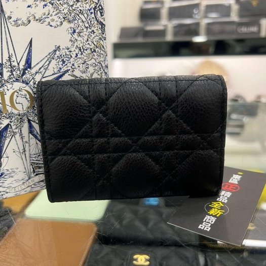 東區正精品㊣DIOR S5132UWHC Caro Glycine全新黑色柔軟籐格紋小牛皮錢包零錢包卡片夾 RZ6448-9