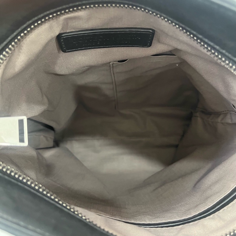 Bottega Veneta葆蝶家黑色編織斜挎-6