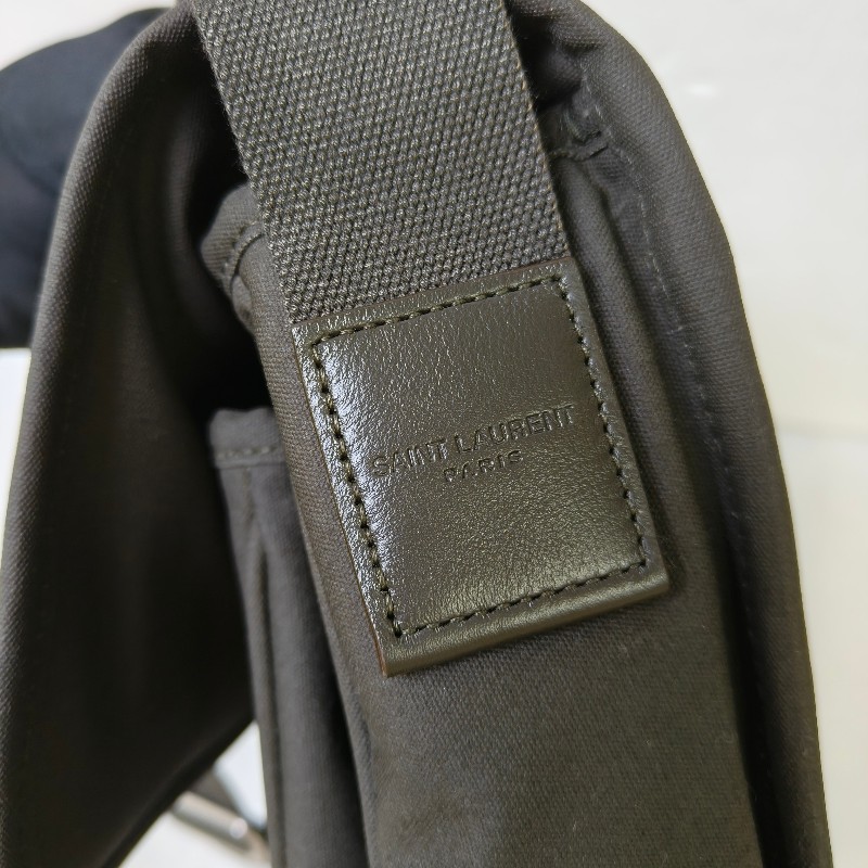 ❤️感恩月❤️折扣最後倒數至5/31‼️【全新】㊣✨YSL✨(附防塵袋)SAINT LAURENT 聖羅蘭 軍綠色 LAURENT Niki 帆布 郵差包 肩背包 斜背包/二手精品/保證正品🌳二手樹屋🌳-13