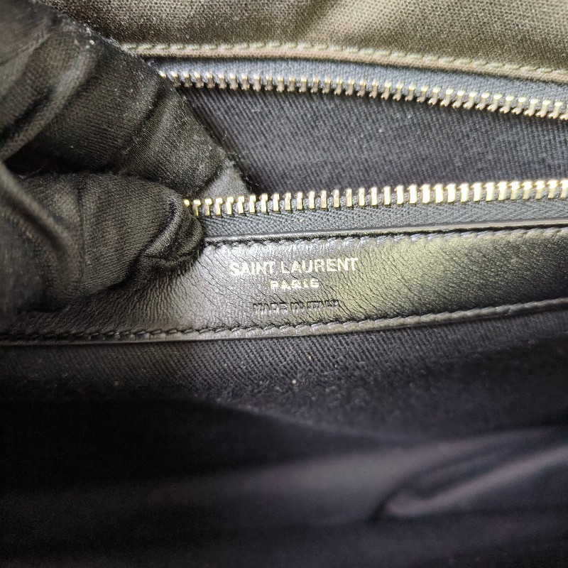 ❤️感恩月❤️折扣最後倒數至5/31‼️【全新】㊣✨YSL✨(附防塵袋)SAINT LAURENT 聖羅蘭 軍綠色 LAURENT Niki 帆布 郵差包 肩背包 斜背包/二手精品/保證正品🌳二手樹屋🌳-19