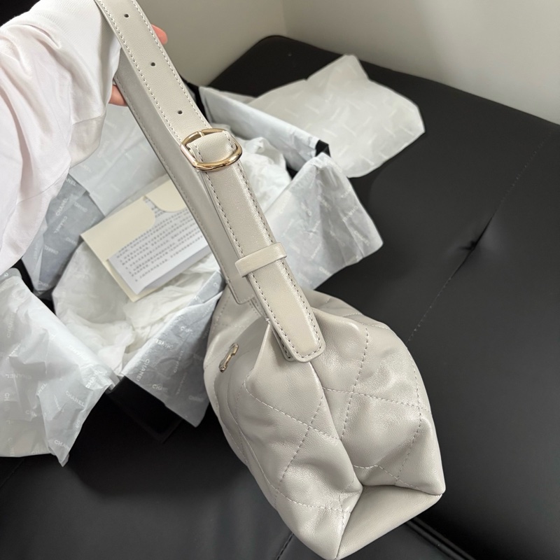 ✨全新大全套CHANEL/香奈兒 26P飯盒包 hobo 腋下包單肩包肩背包 灰色羊皮Jennie 同款 ❤️正品-2