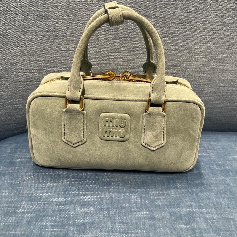 Miu Miu 女士 Arcadie 加墊絨面革手提包均碼碼常規、22cm*7.5cm*10.5cm-2