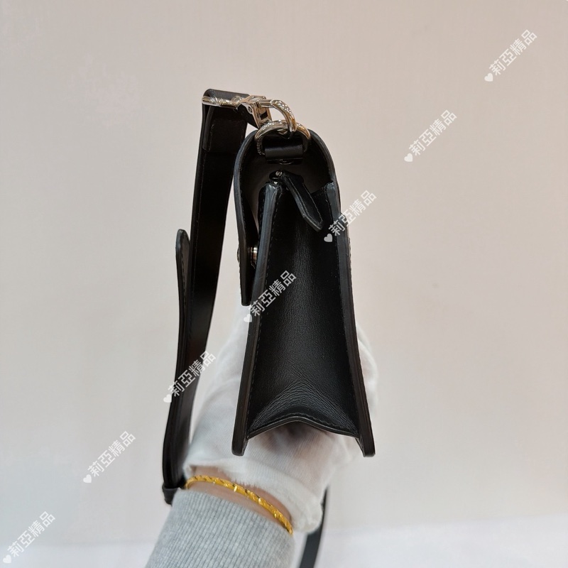 莉亞精品♡ Burberry 格紋彩色翻蓋斜背包 二手-3