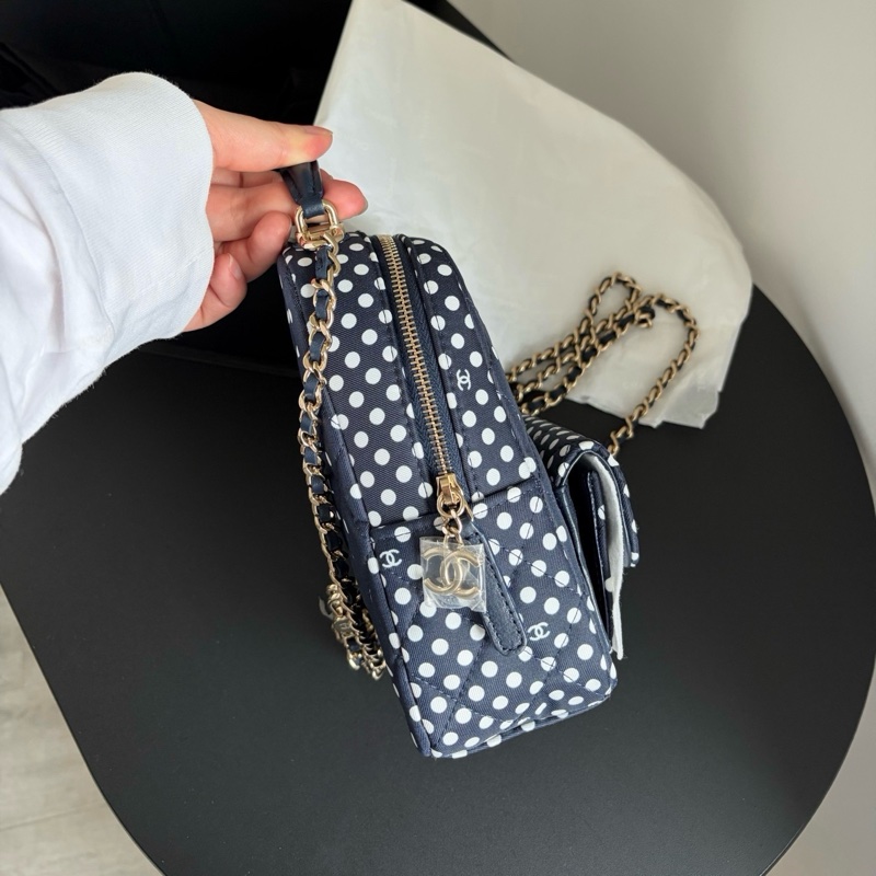 ✨99 新Chanel 香奈兒 24P 海軍藍波點 mini 雙肩包 金扣 芯片款 好成色❤️正品-1