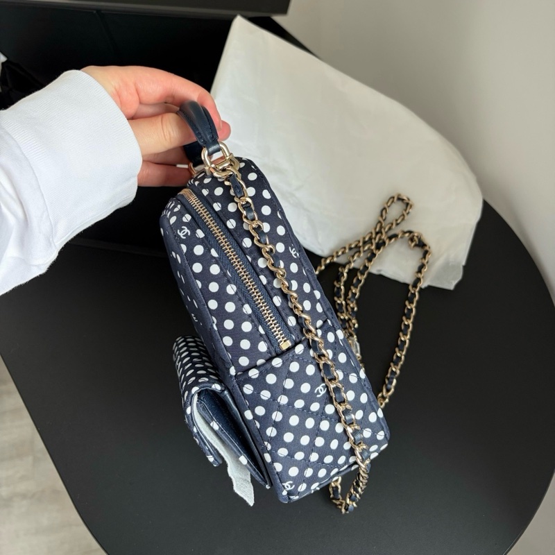 ✨99 新Chanel 香奈兒 24P 海軍藍波點 mini 雙肩包 金扣 芯片款 好成色❤️正品-3