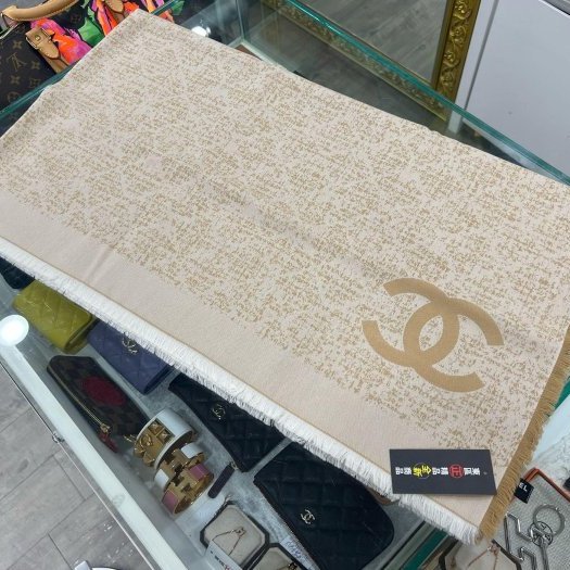 東區正精品㊣CHANEL 全新奶茶色喀什米爾羊毛流蘇圍巾披肩 RZ6449-0