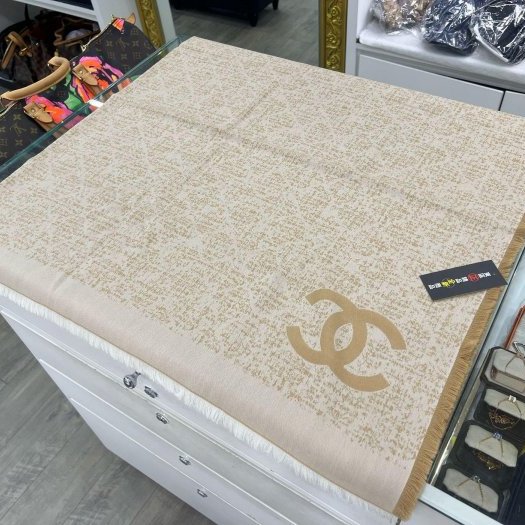 東區正精品㊣CHANEL 全新奶茶色喀什米爾羊毛流蘇圍巾披肩 RZ6449-1