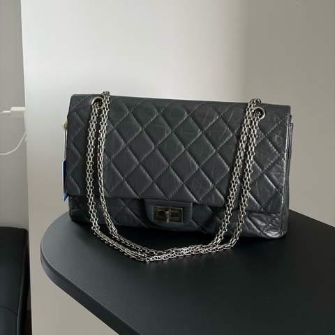 99✨Chanel 香奈兒 灰色銀扣單肩包斜挎包 大號 2.55 15開無卡💛正品